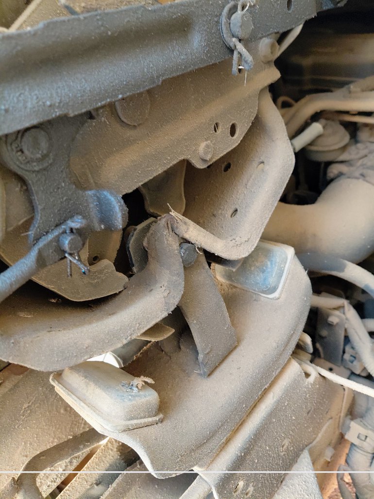 ايسوزو ريوارد ان بي بكب نصف نقل - حمولة المركبة 3 طن 2014 image