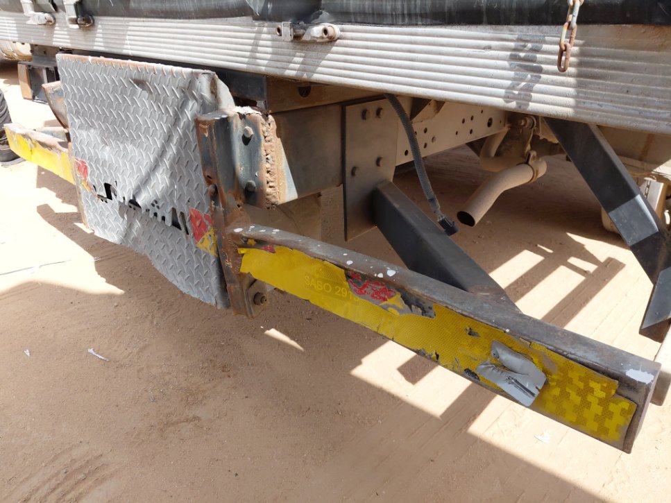 ايسوزو ريوارد ان بي بكب نصف نقل - حمولة المركبة 3 طن 2013 image