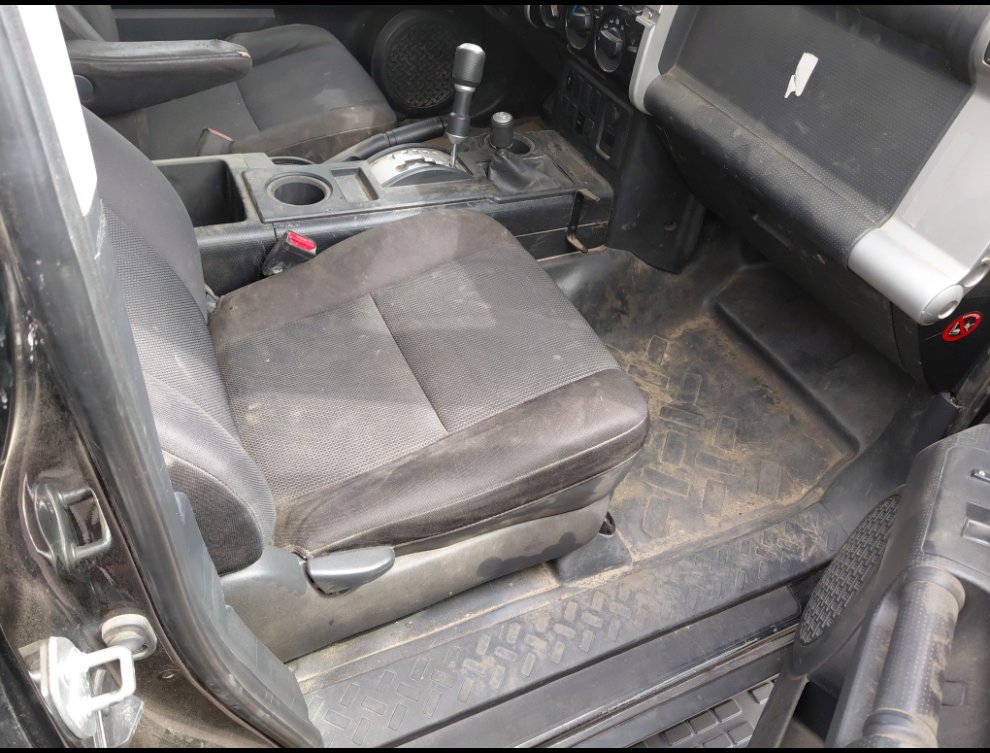 تويوتا إف جي كروزر  2022 image