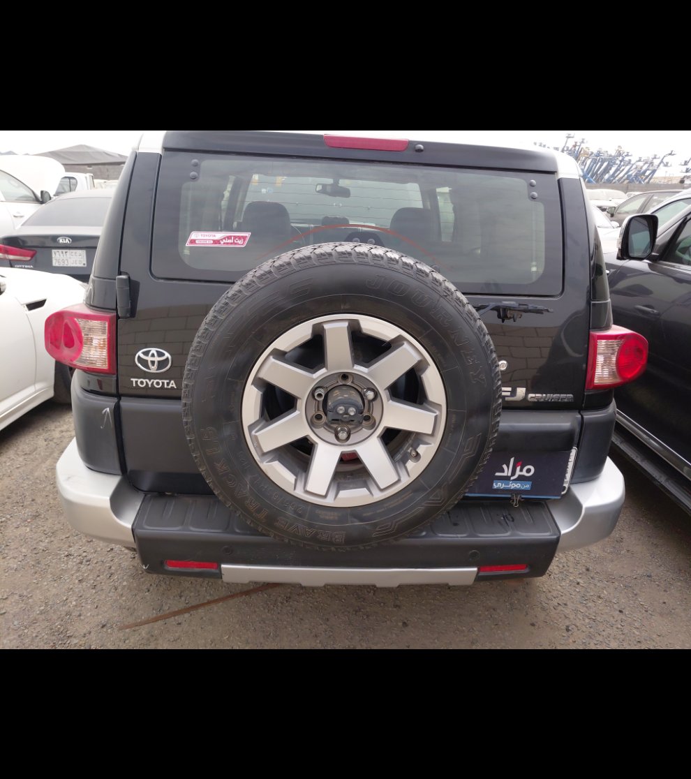 تويوتا إف جي كروزر  2022 image