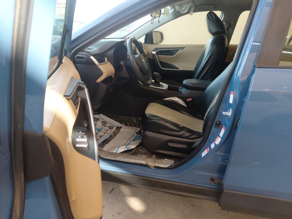 تويوتا راف فور LE 2023 image