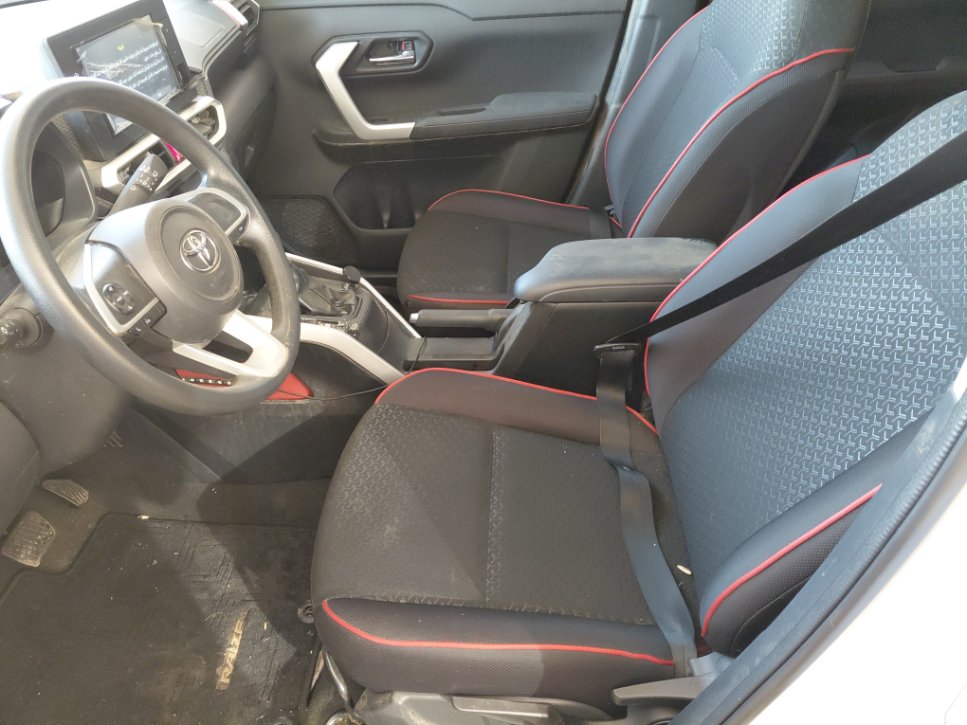 Toyota RAIZE XLE 2024 image