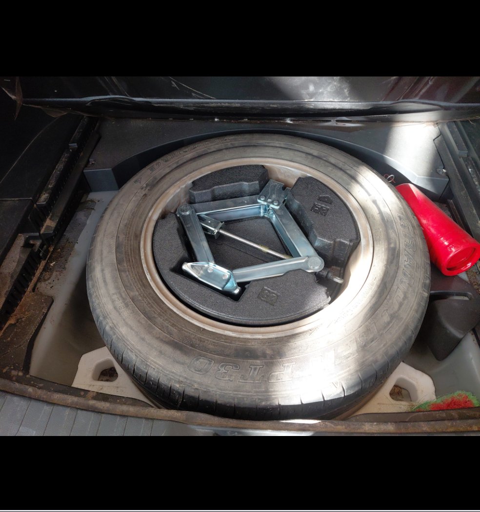 تويوتا راف فور LE 2023 image