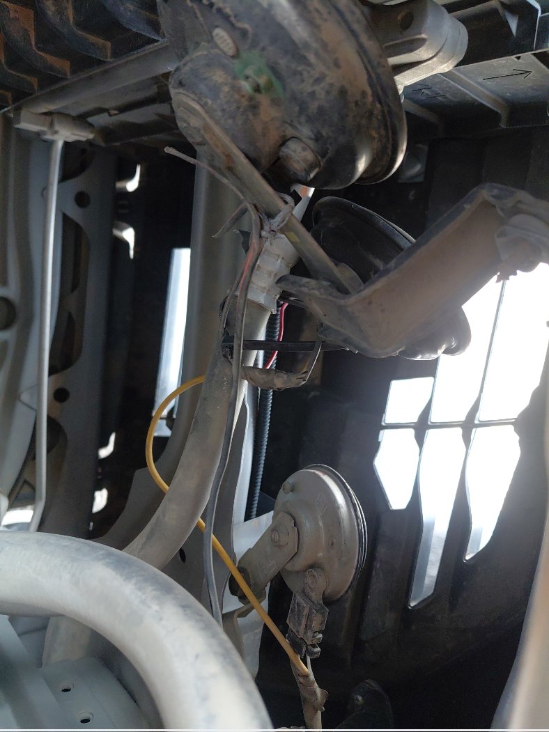 تويوتا يارس Y PLUS 2023 image