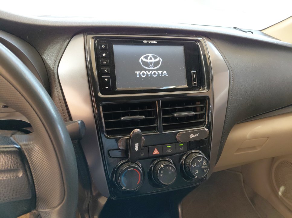 Toyota Yaris Y 2022 image