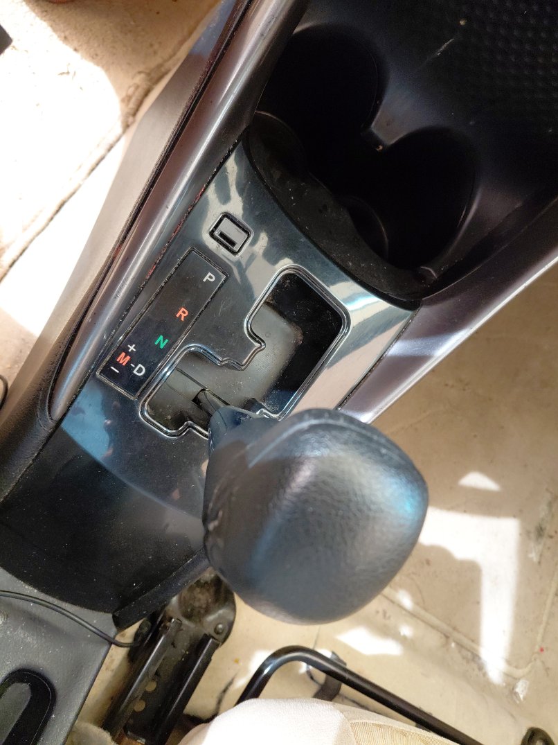 Toyota Yaris Y 2022 image