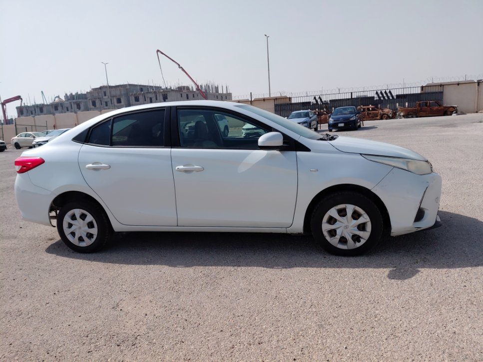 Toyota Yaris Y 2021 image