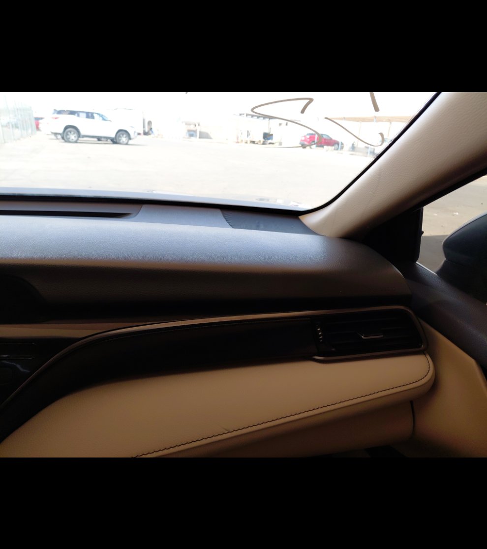 Toyota Camry GLE 2023 image