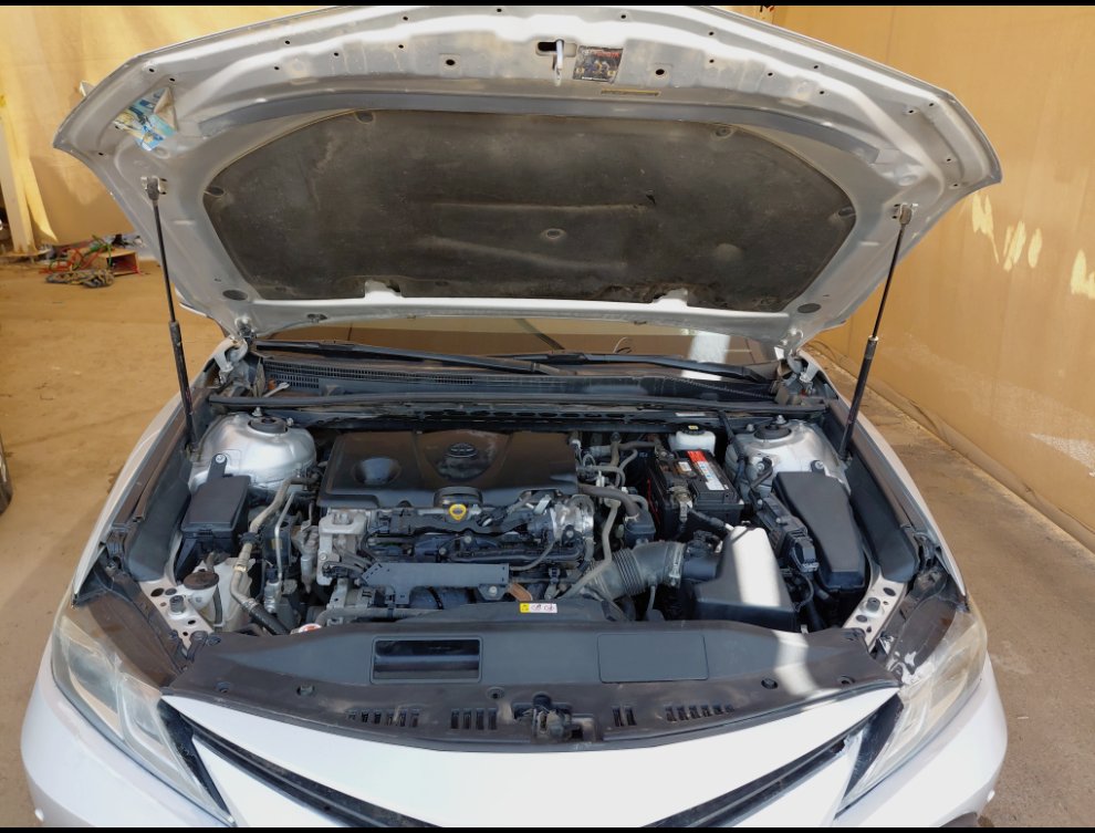 Toyota Camry GLE 2023 image