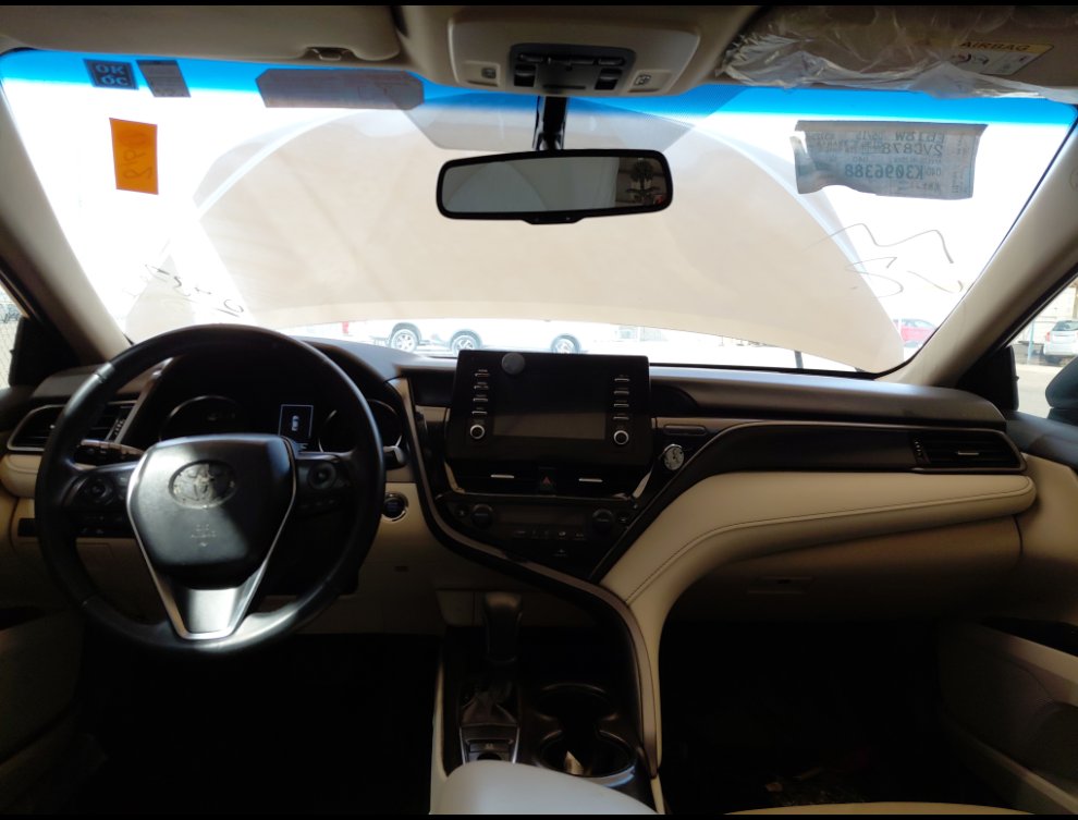 Toyota Camry GLE 2023 image