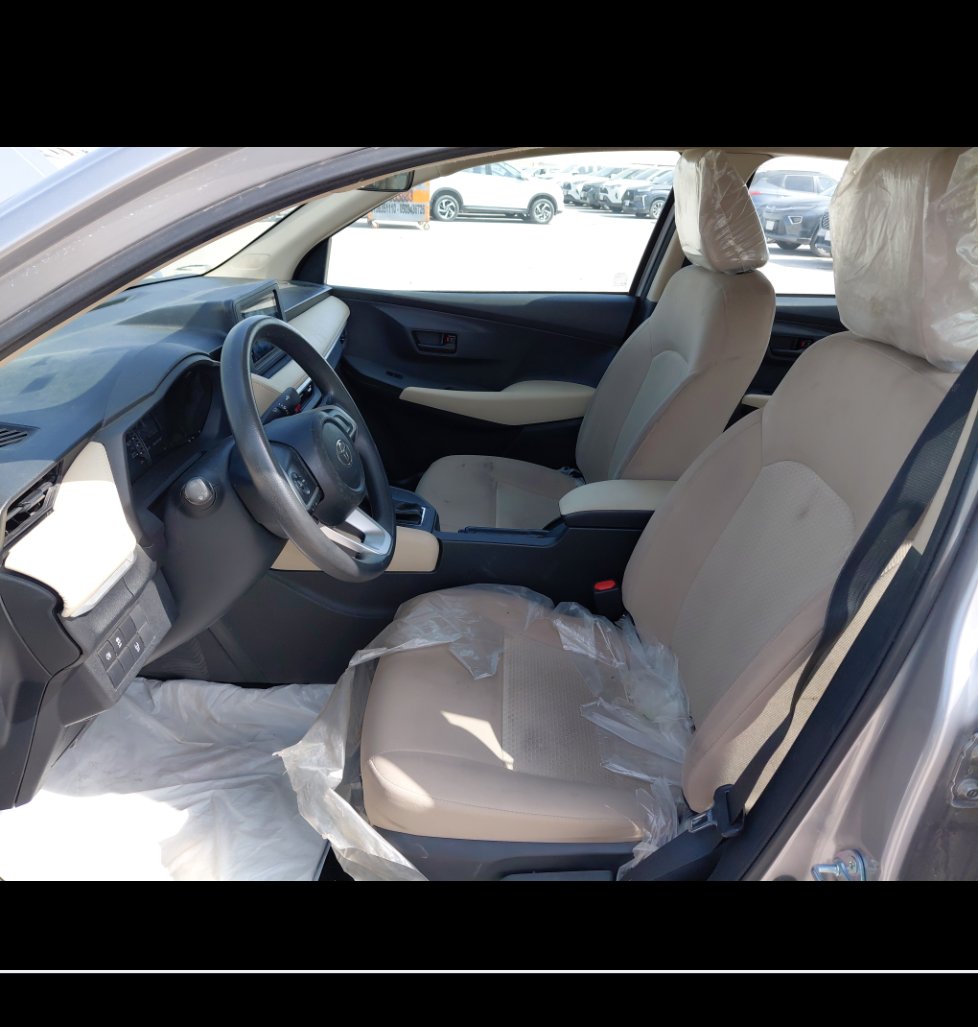 تويوتا يارس Y 2024 image