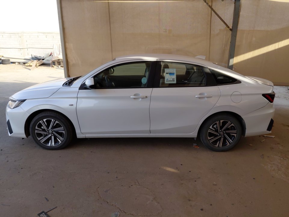 تويوتا يارس Y PLUS 2024 image