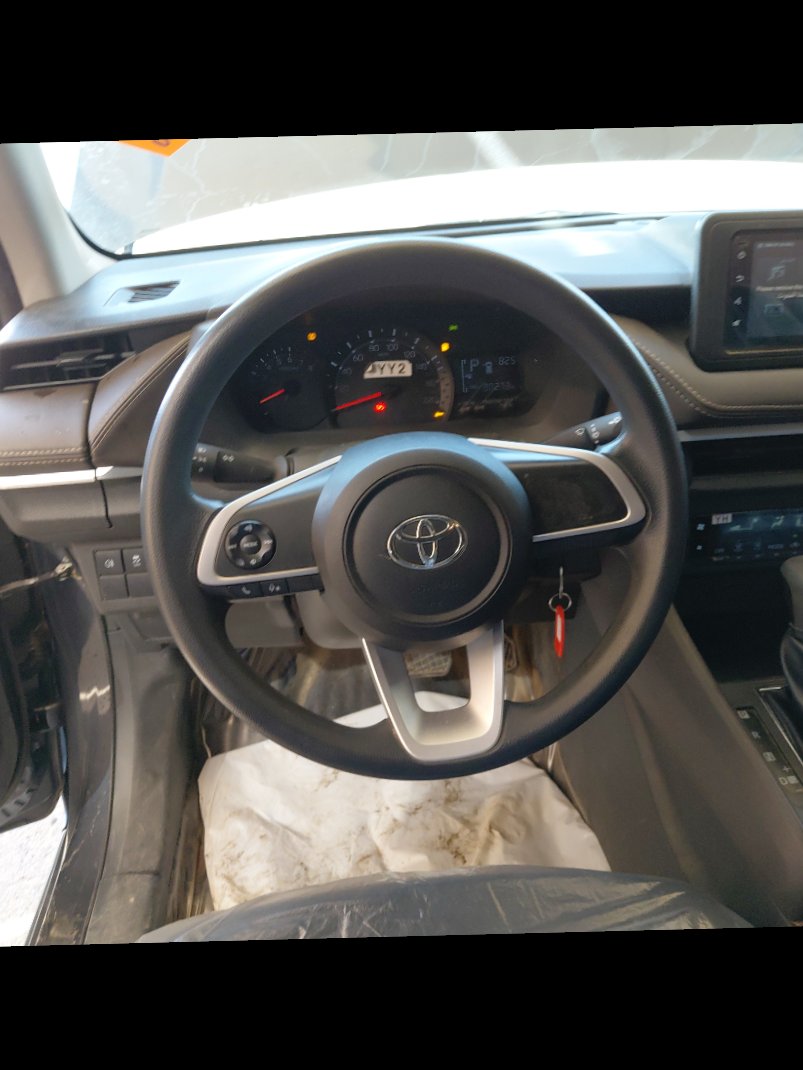 تويوتا يارس Y 2023 image