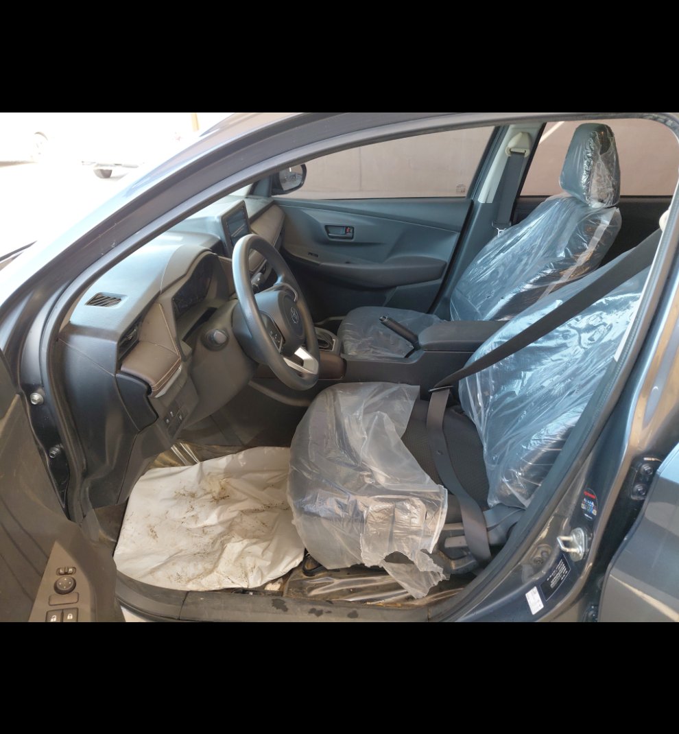 تويوتا يارس Y 2023 image