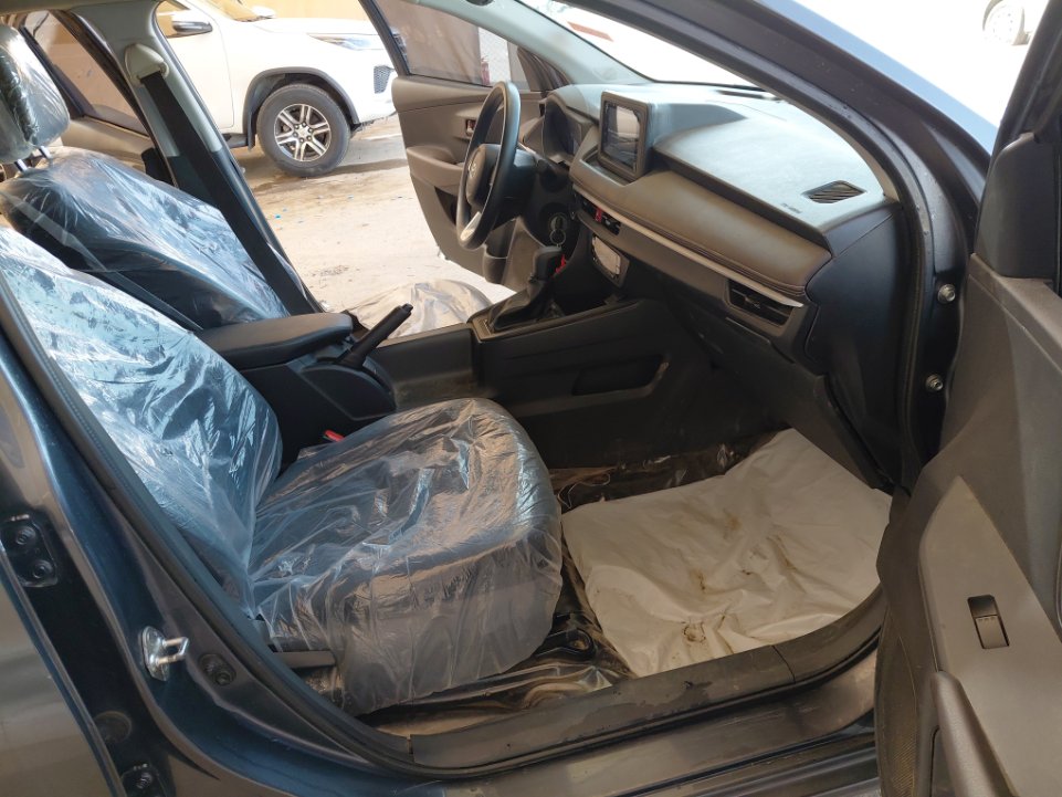 تويوتا يارس Y 2023 image