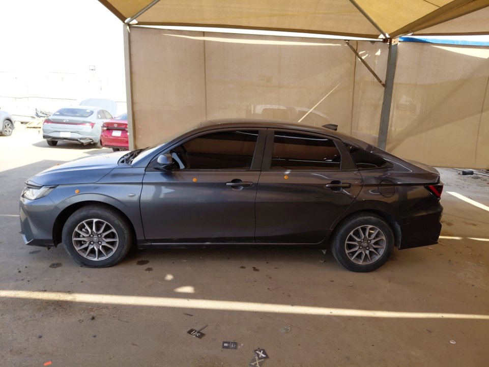 تويوتا يارس Y 2023 image