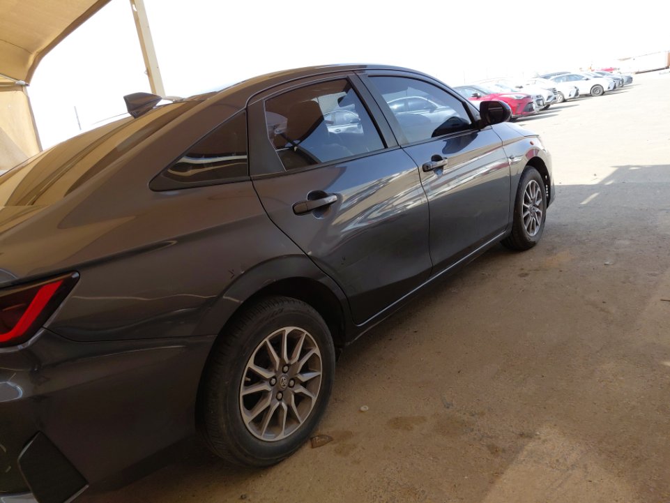 تويوتا يارس Y 2023 image