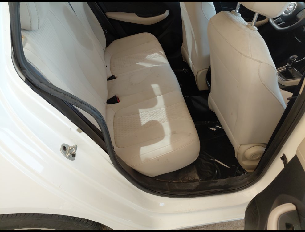 إم جي 5  2023 image