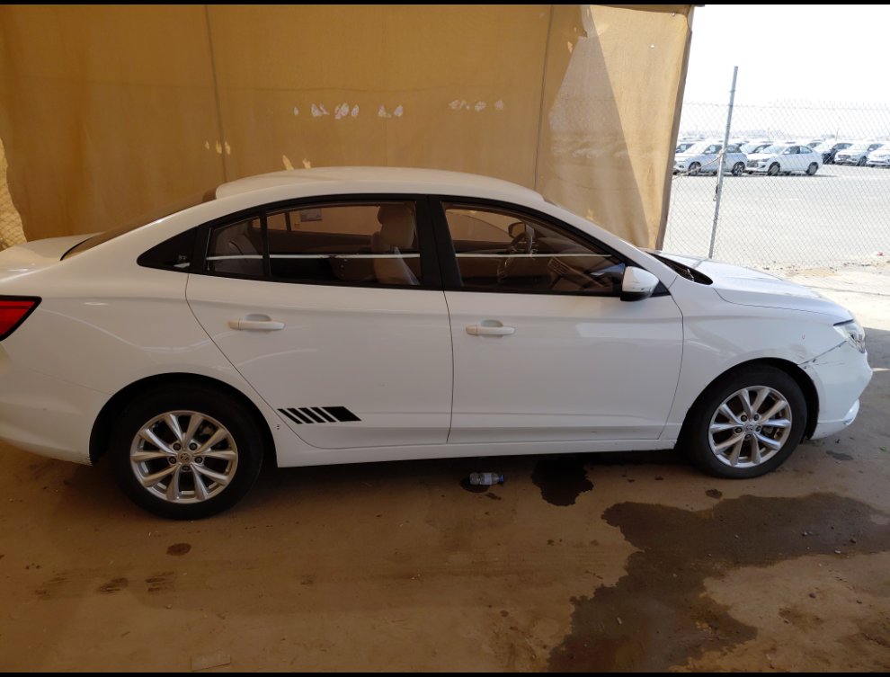 إم جي 5  2023 image