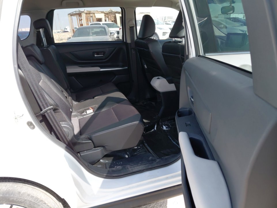 تويوتا فيلوز GLX 2024 image