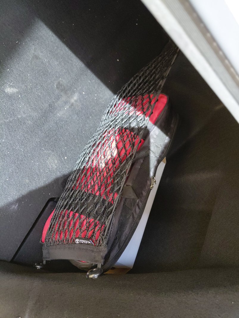 تويوتا يارس YX 2024 image