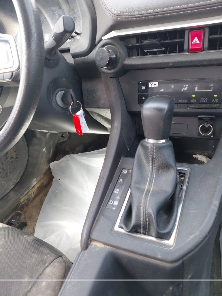 تويوتا يارس Y 2023 image