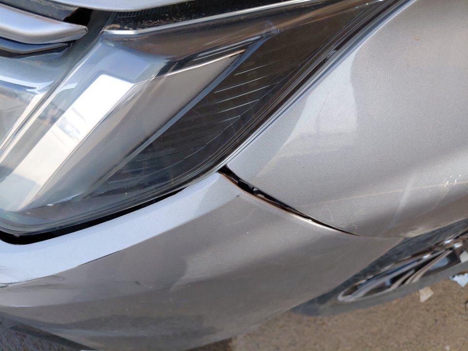 تويوتا يارس YX 2024 image