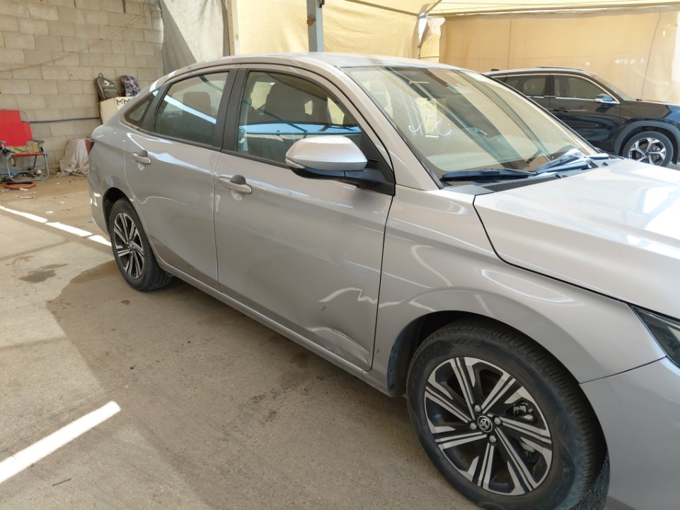 تويوتا يارس YX 2024 image