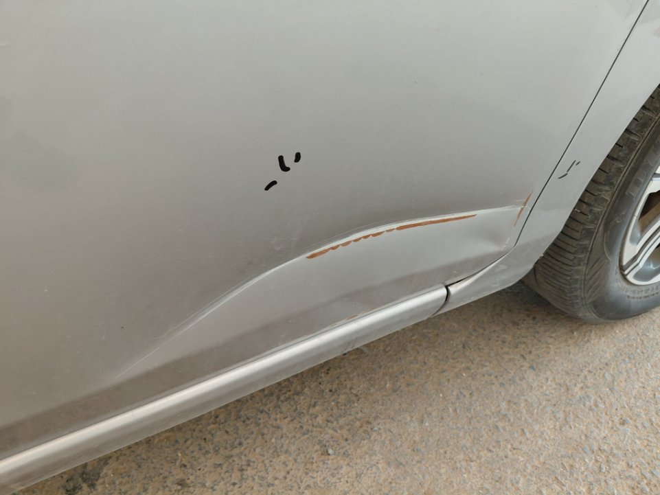 تويوتا يارس YX 2024 image