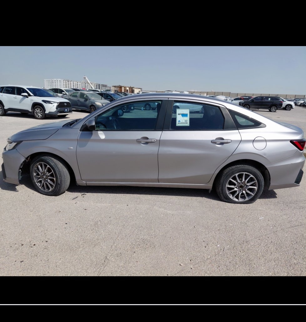 تويوتا يارس Y 2023 image