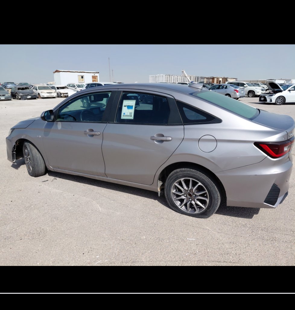 تويوتا يارس Y 2023 image