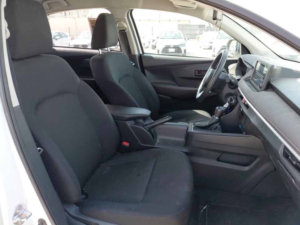 Toyota Yaris Y 2024 image