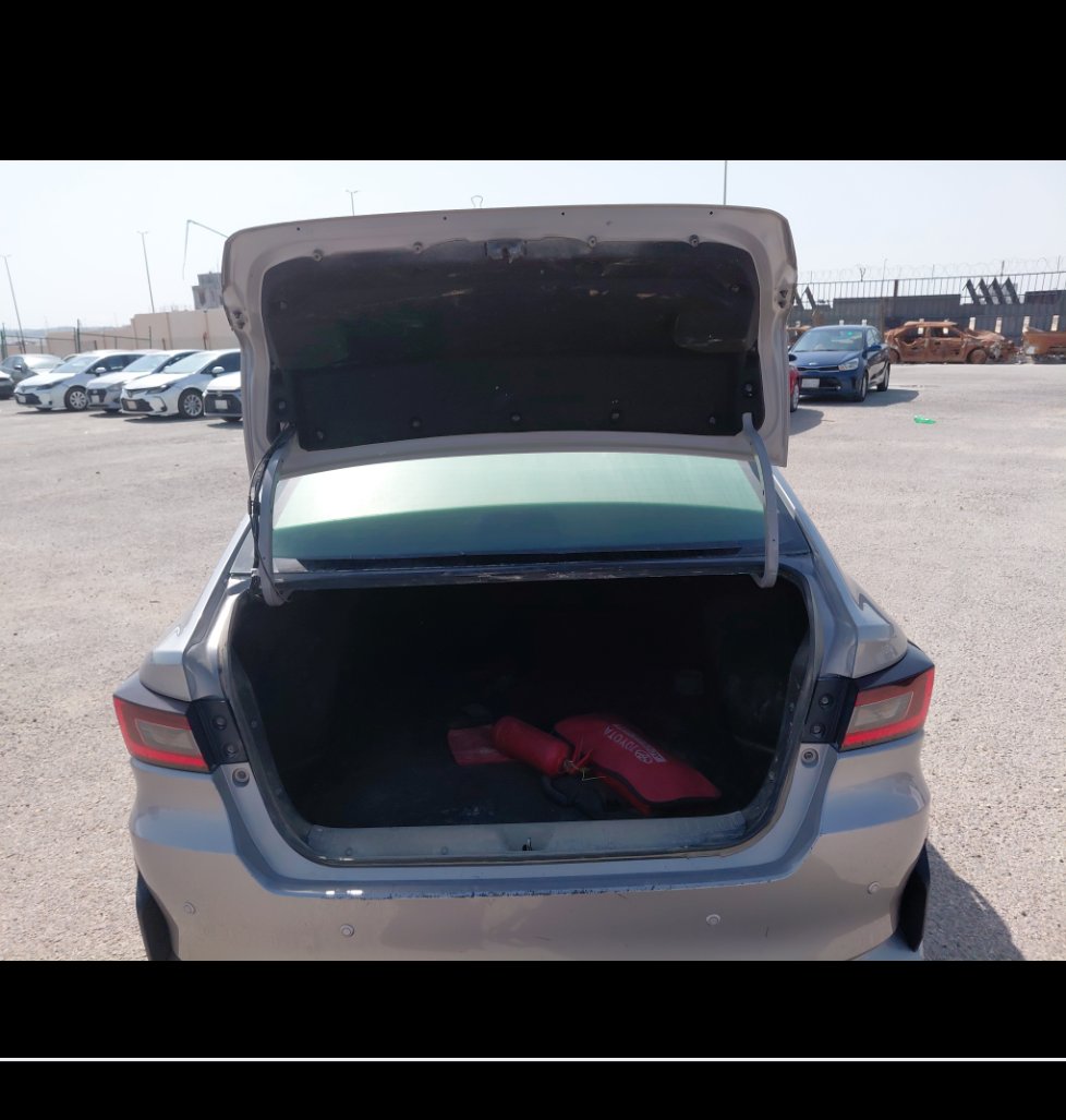 تويوتا يارس Y 2023 image