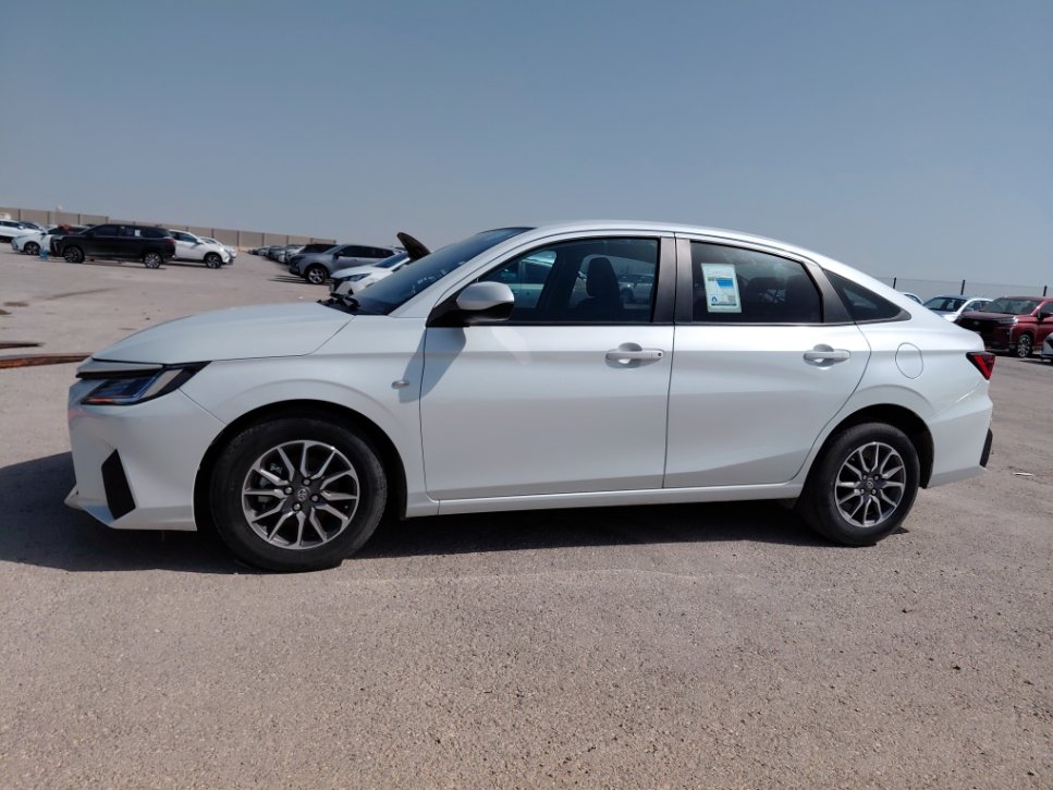 Toyota Yaris Y 2024 image