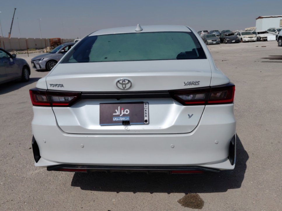 Toyota Yaris Y 2024 image