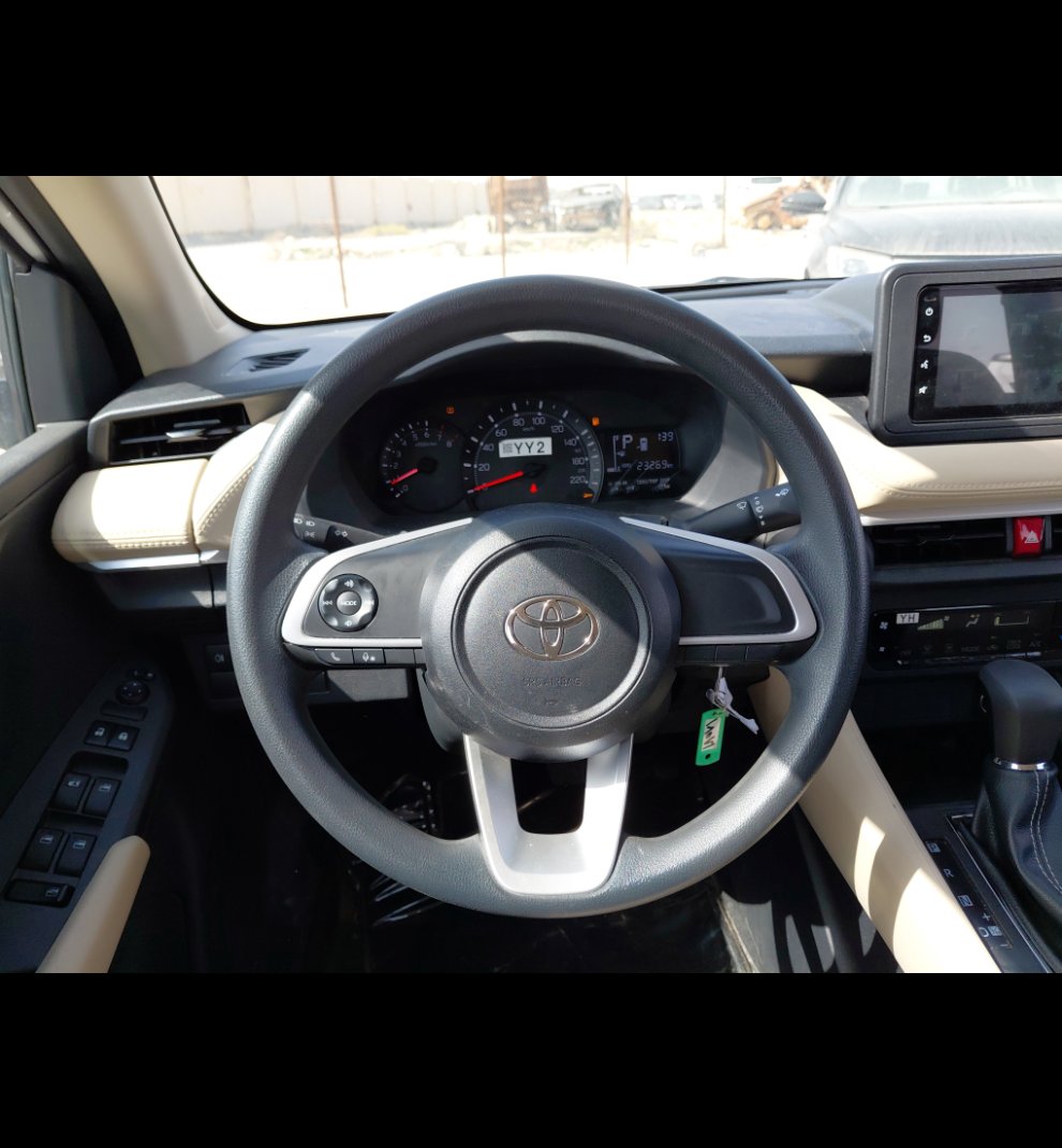 تويوتا يارس Y 2024 image