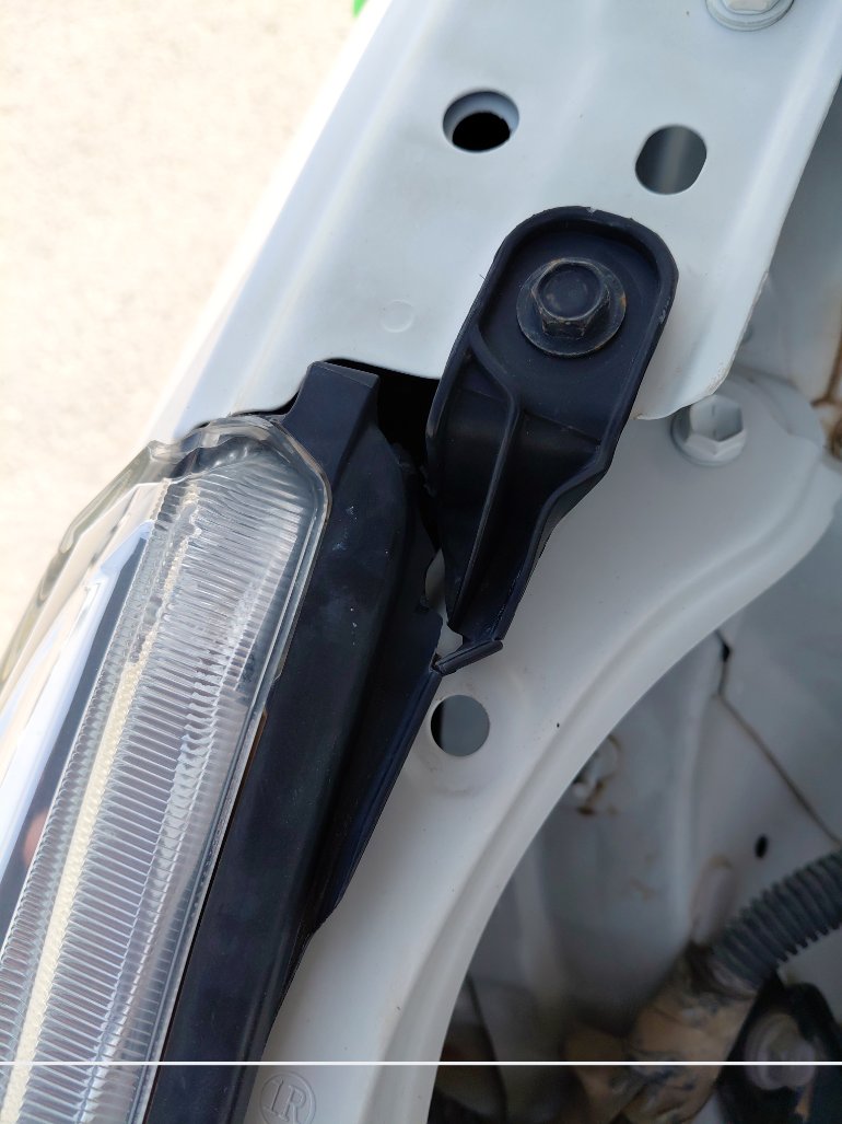 تويوتا يارس Y 2019 image