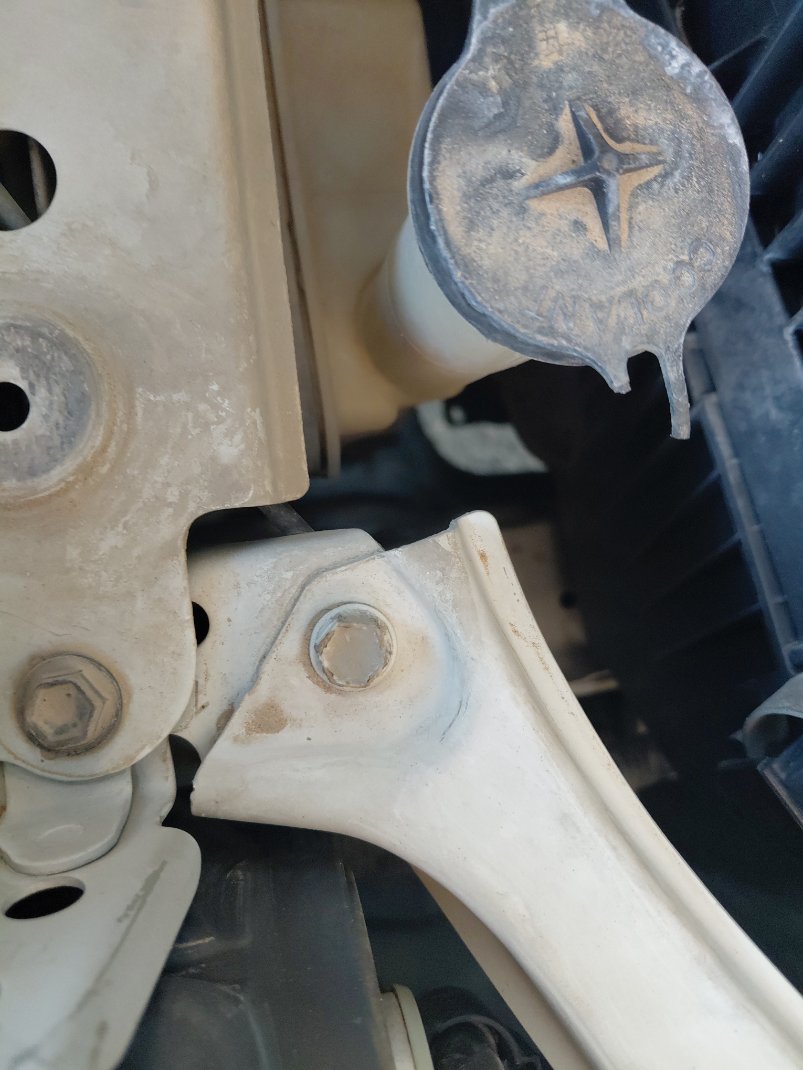 تويوتا يارس Y PLUS  2022 image