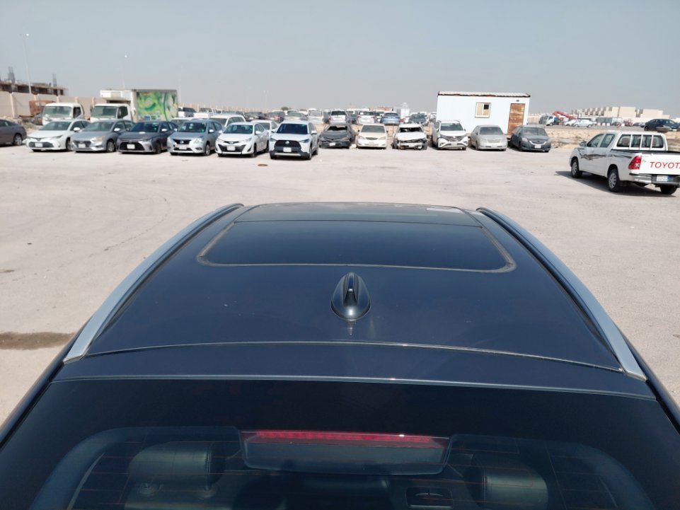 جيلي توجيلا  لوكس رياضية 2022 image