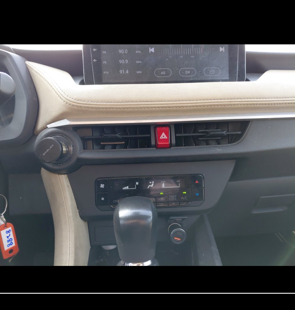 تويوتا يارس Y PLUS 2023 image