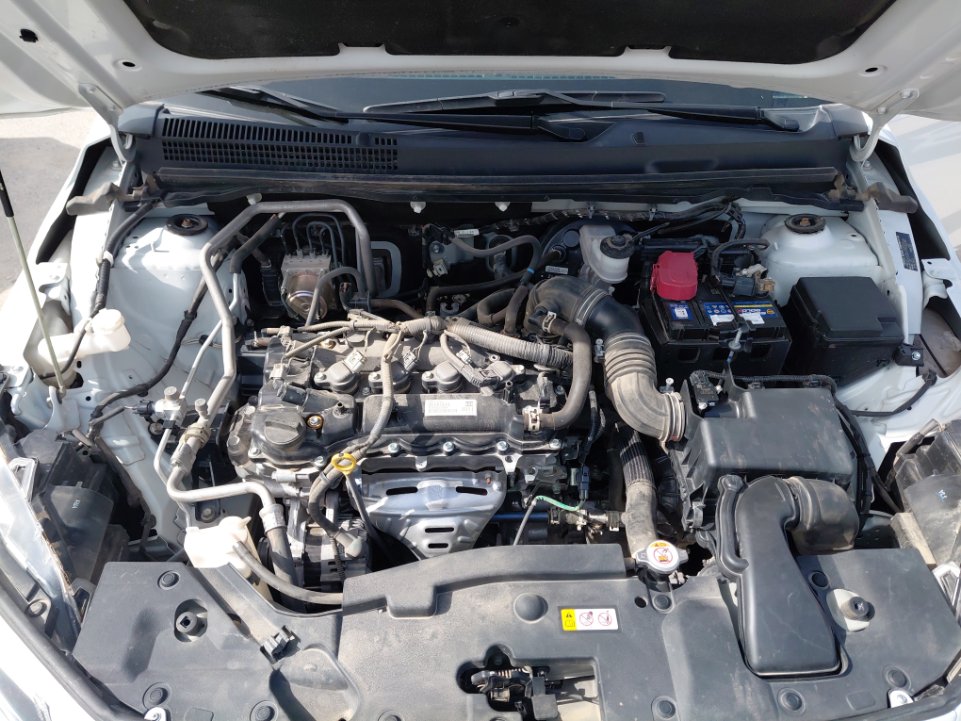 تويوتا يارس YX 2024 image