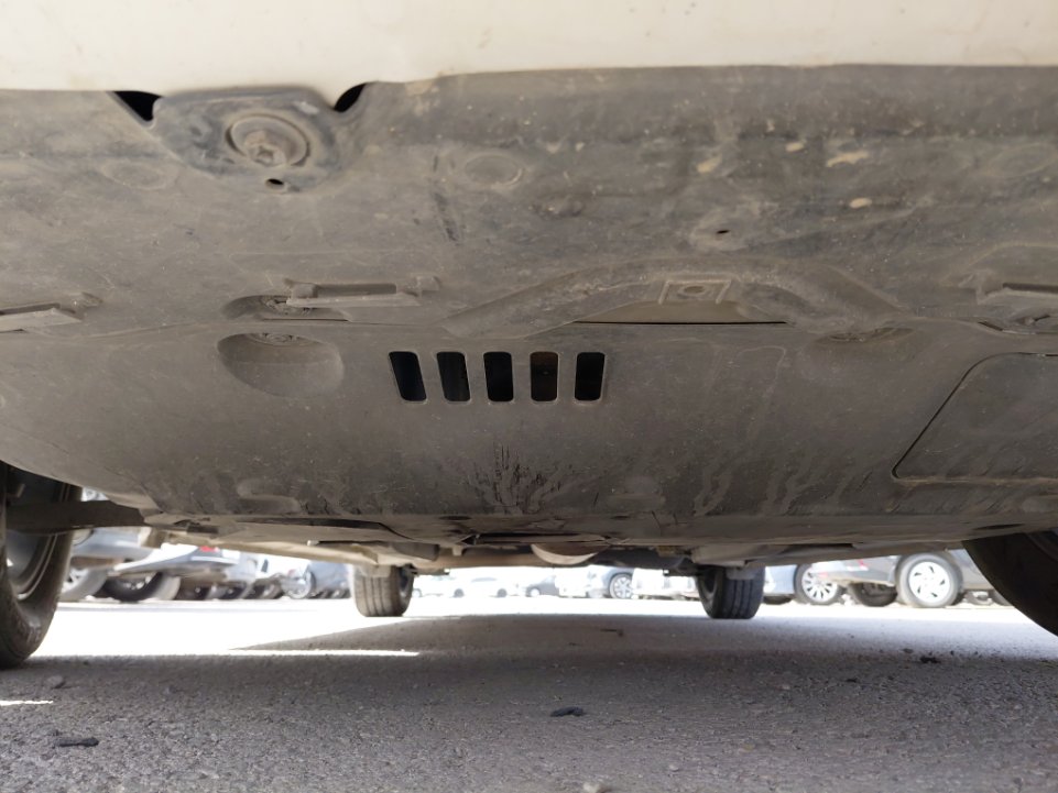 تويوتا يارس YX 2024 image