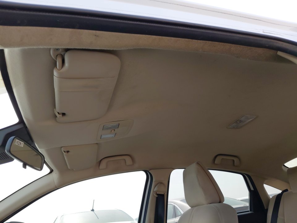 تويوتا يارس YX 2024 image