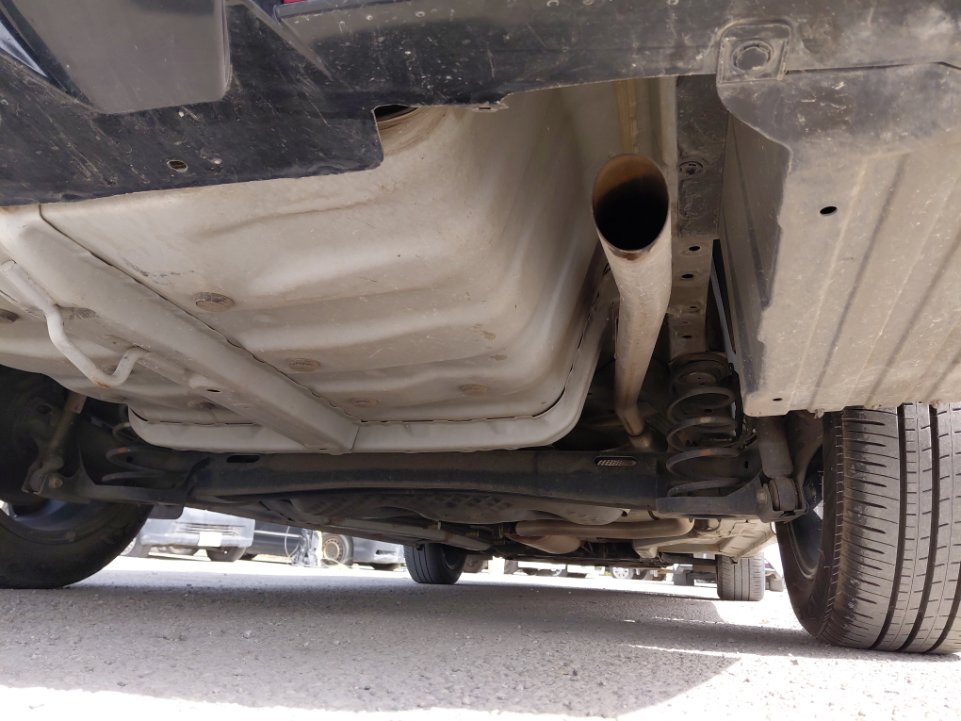 تويوتا يارس YX 2024 image