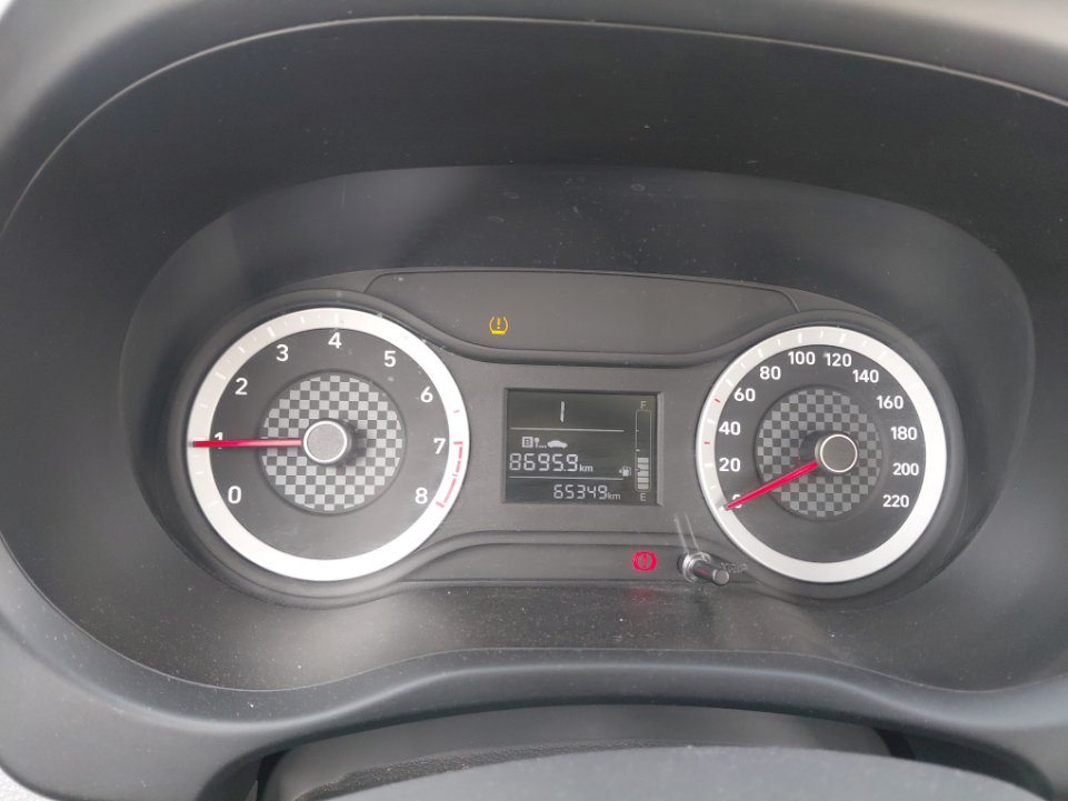 Hyundai GRAND i10 STD 2024 image