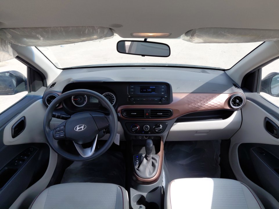 Hyundai GRAND i10 STD 2024 image