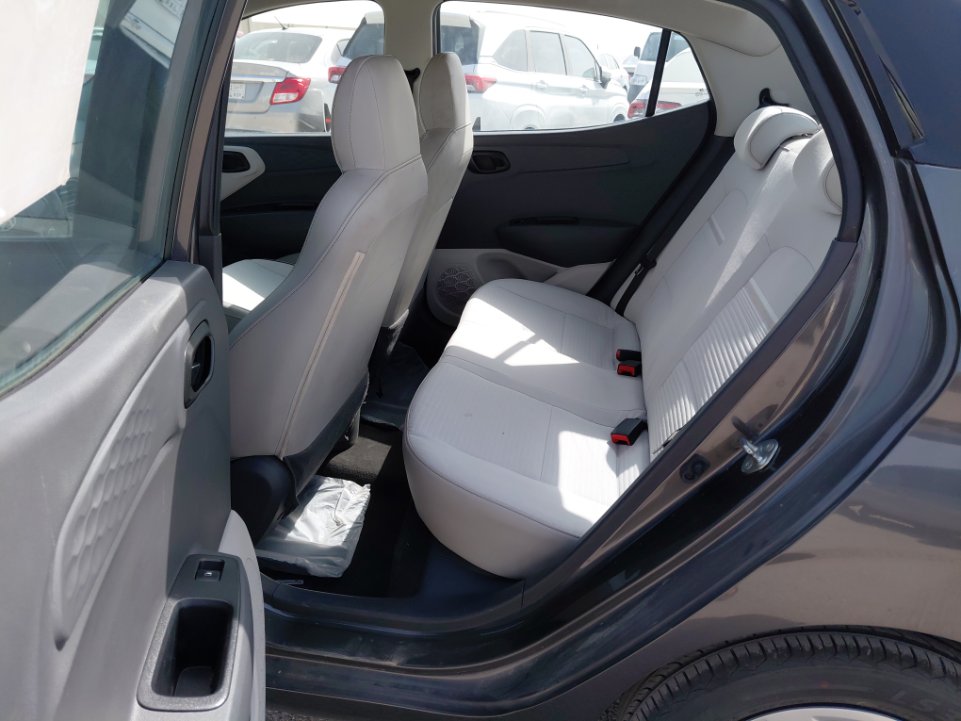 Hyundai GRAND i10 STD 2024 image