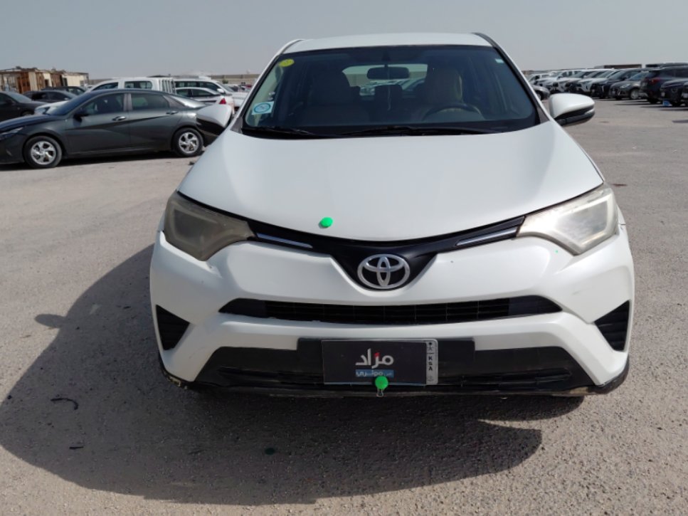 تويوتا راف فور اساسي رياضيه  2018