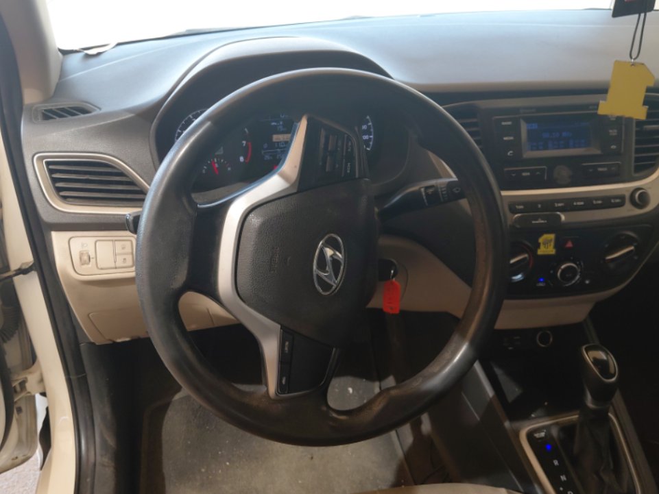 هيونداي أكسنت GL 2020 image