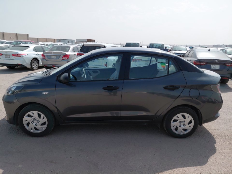 Hyundai GRAND i10 STD 2024 image